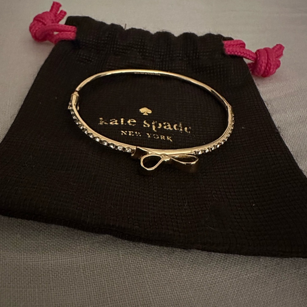 Kate spade bow bangle bracelet w diamond detail